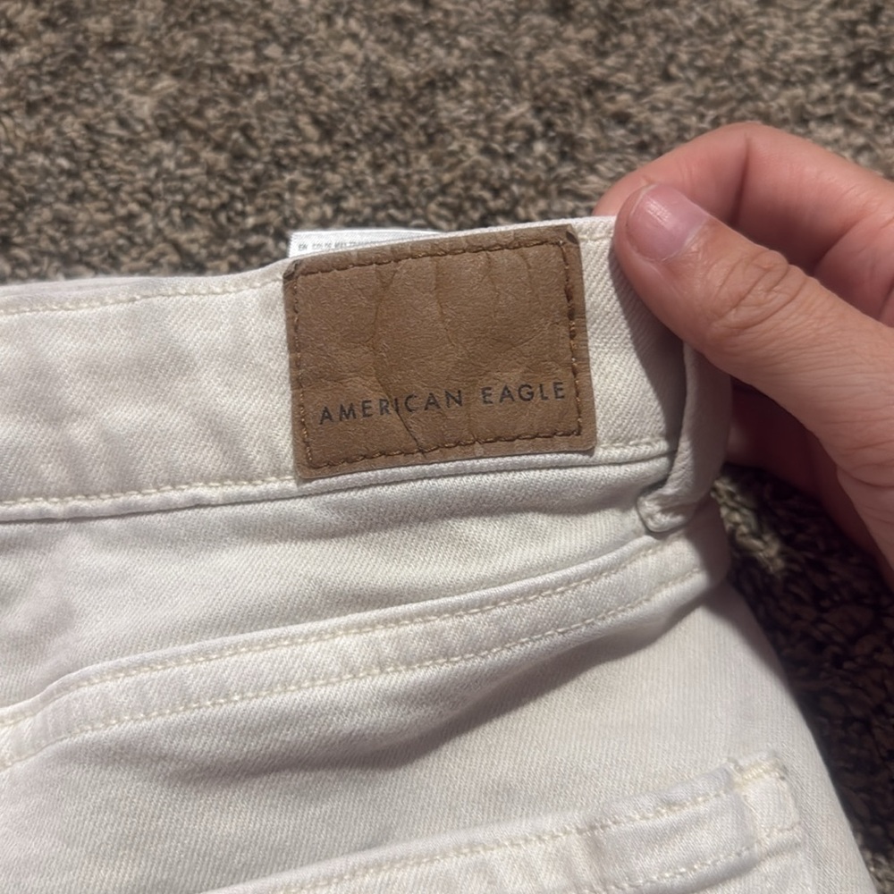 American Eagle White Jean Shorts with Embroidery - Picture 3 of 4